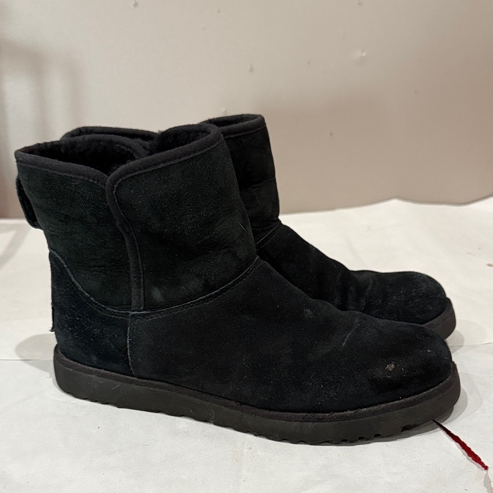 UGG Women's Black Winter Boots